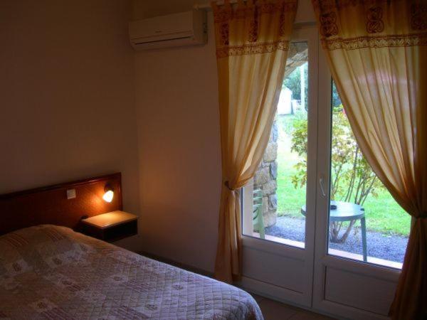 Hotel De La Madeleine Anduze 昂迪兹 外观 照片