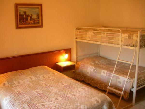 Hotel De La Madeleine Anduze 昂迪兹 客房 照片